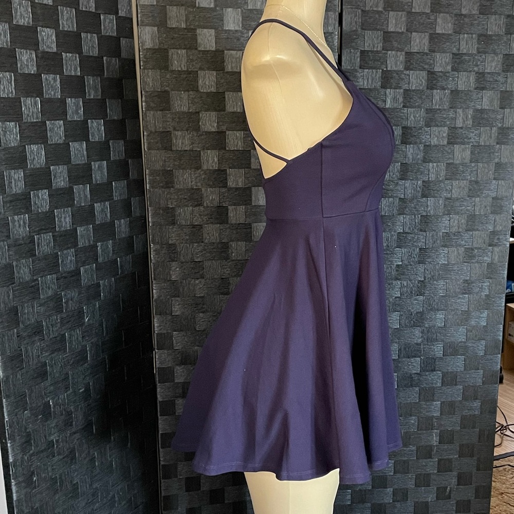 Windsor Party Mini-Dress - Picture 2 of 5